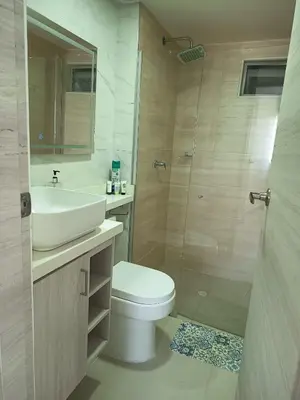 a bathroom with a toilet and a sink and a shower at loft relax con vista al mar in Cartagena de Indias