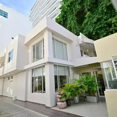 Hotel SEREMA