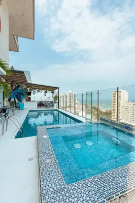 a large swimming pool on top of a building at Hotel Zi One Luxury in Cartagena de Indias