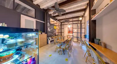 a dining room with a table and a dining at Lunalá Hotel Boutique in Cartagena de Indias