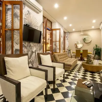 San Pedro Claver Luxury in the walled city