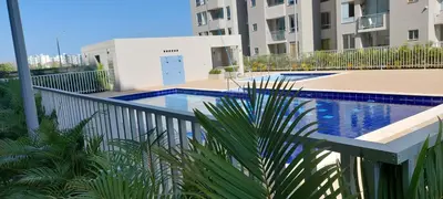 a swimming pool on a balcony of a building at HERMOSO APARTAMENTO CON BALCON, 3 Alcobas, 2 baños in Cartagena de Indias