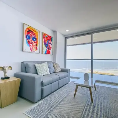 Artsy Oceanview Condo W Incredible Rooftop Pool