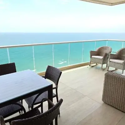 Hermoso Apartamento frente al mar