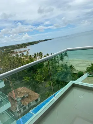 a balcony with a view of the ocean at Apartamento con balcon y vista al mar en Coveñas in Coveñas