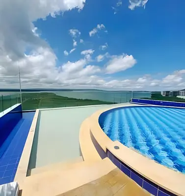 a swimming pool on the roof of a building at 1 Dormitorio con salida directa playa de Morros in Cartagena de Indias