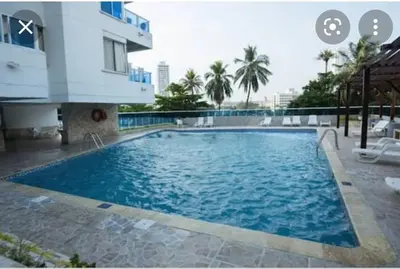 a large swimming pool in front of a building at Linda vista y excelente ubicación in Cartagena de Indias