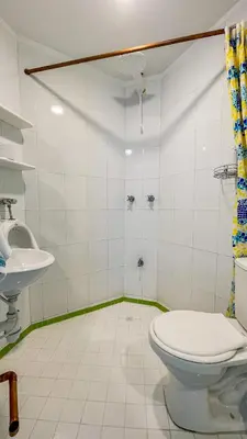 a bathroom with a toilet and a sink at King's Apartments 302 in Cartagena de Indias