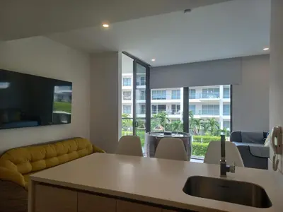a kitchen and living room with a couch and a sink at Apto morroszoe 217A in Cartagena de Indias